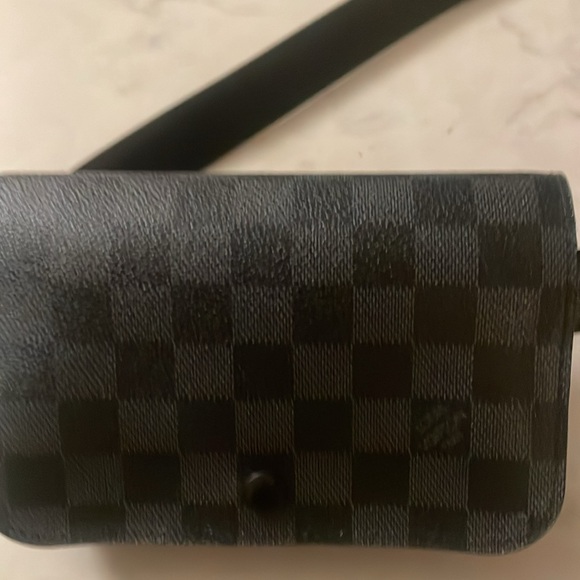 Louis Vuitton Damien belt bag - Picture 11 of 11